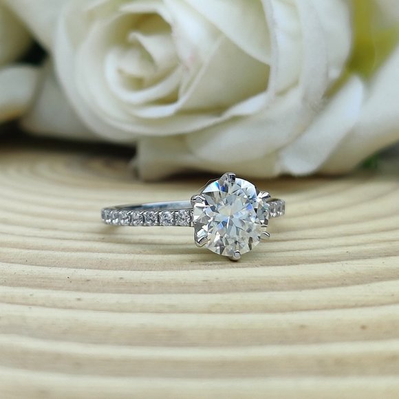 Solitaire 6 Prong Setting 2Ct Moissanite Ring SIze 7 - Picture 4 of 6